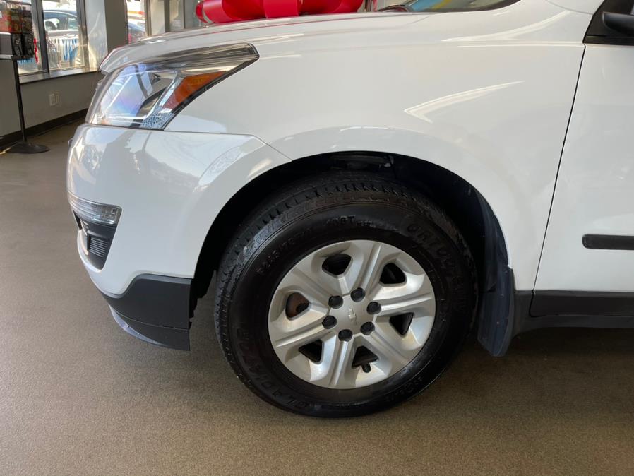 Used Chevrolet Traverse AWD 4dr LS 2016 | 5 Towns Drive. Inwood, New York Used Chevrolet Traverse AWD 4dr LS 2016 | 5 Towns Drive. Inwood, New York