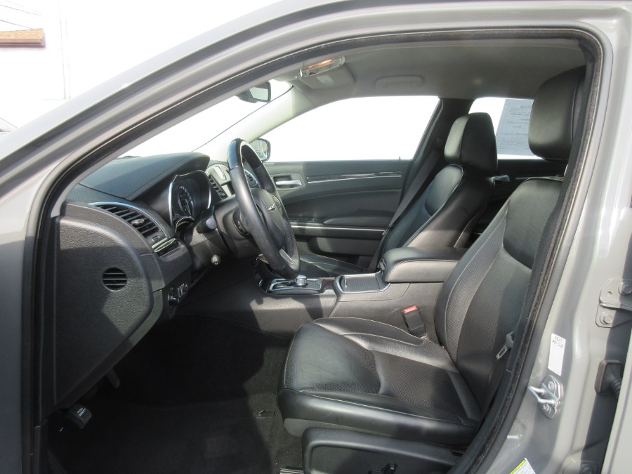 2019 Chrysler 300 Limited RWD, available for sale in Linden, New Jersey | Route 27 Auto Mall. Linden, New Jersey 2019 Chrysler 300 Limited RWD, available for sale in Linden, New Jersey | Route 27 Auto Mall. Linden, New Jersey