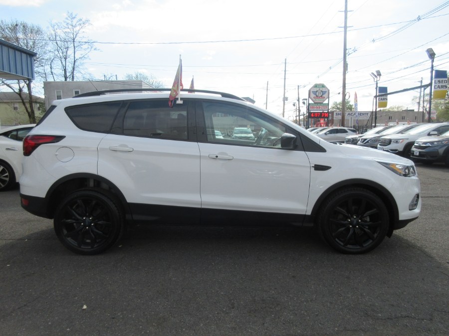2019 Ford Escape SE FWD, available for sale in Linden, New Jersey | Route 27 Auto Mall. Linden, New Jersey 2019 Ford Escape SE FWD, available for sale in Linden, New Jersey | Route 27 Auto Mall. Linden, New Jersey