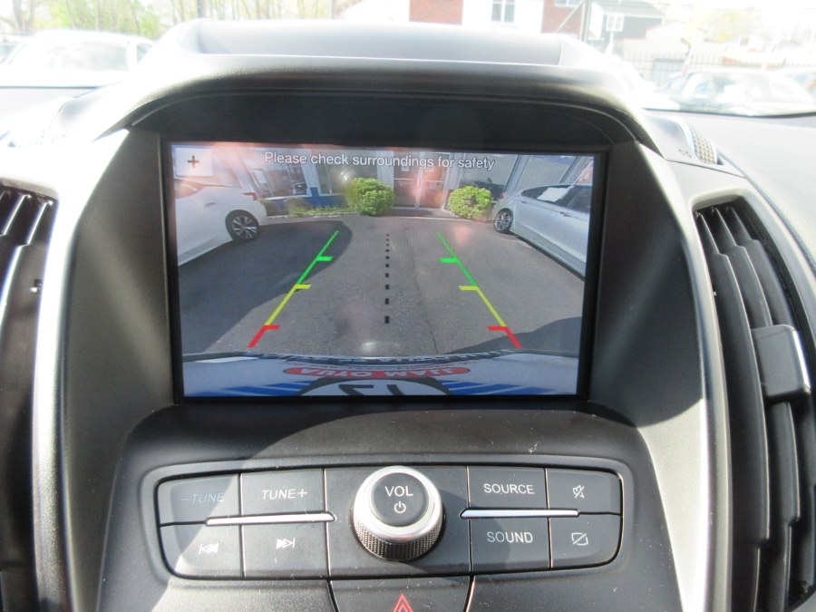 2019 Ford Escape SE FWD, available for sale in Linden, New Jersey | Route 27 Auto Mall. Linden, New Jersey 2019 Ford Escape SE FWD, available for sale in Linden, New Jersey | Route 27 Auto Mall. Linden, New Jersey