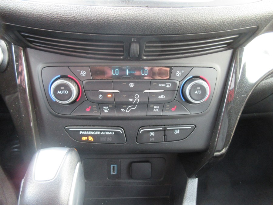 2019 Ford Escape SE FWD, available for sale in Linden, New Jersey | Route 27 Auto Mall. Linden, New Jersey 2019 Ford Escape SE FWD, available for sale in Linden, New Jersey | Route 27 Auto Mall. Linden, New Jersey