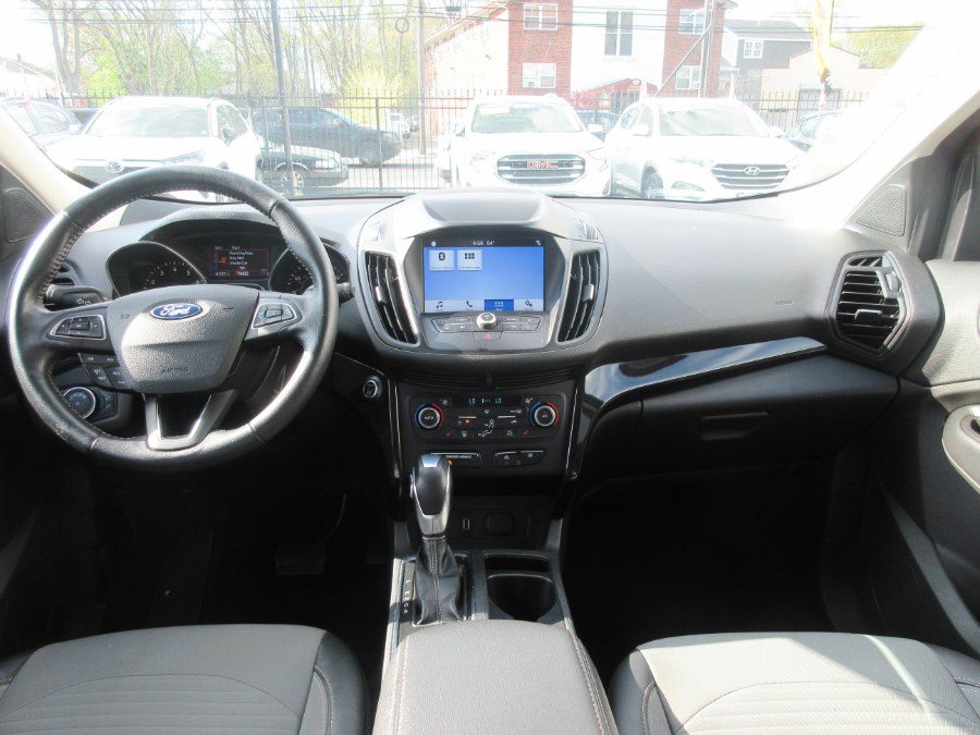 2019 Ford Escape SE FWD, available for sale in Linden, New Jersey | Route 27 Auto Mall. Linden, New Jersey 2019 Ford Escape SE FWD, available for sale in Linden, New Jersey | Route 27 Auto Mall. Linden, New Jersey