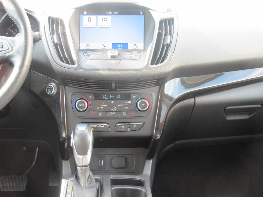 2019 Ford Escape SE FWD, available for sale in Linden, New Jersey | Route 27 Auto Mall. Linden, New Jersey 2019 Ford Escape SE FWD, available for sale in Linden, New Jersey | Route 27 Auto Mall. Linden, New Jersey