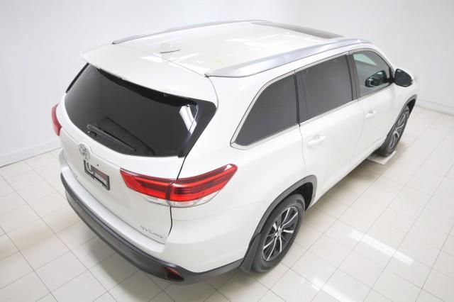 Used Toyota Highlander XLE AWD w/ Navi & rearCam 2018 | Car Revolution. Maple Shade, New Jersey Used Toyota Highlander XLE AWD w/ Navi & rearCam 2018 | Car Revolution. Maple Shade, New Jersey