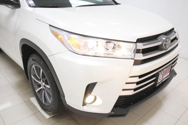 Used Toyota Highlander XLE AWD w/ Navi & rearCam 2018 | Car Revolution. Maple Shade, New Jersey Used Toyota Highlander XLE AWD w/ Navi & rearCam 2018 | Car Revolution. Maple Shade, New Jersey