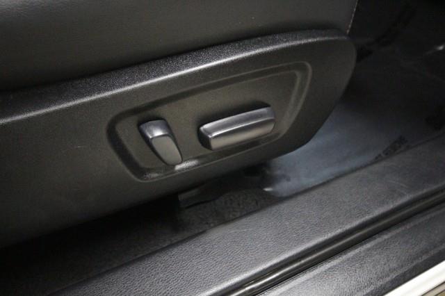 Used Toyota Highlander XLE AWD w/ Navi & rearCam 2018 | Car Revolution. Maple Shade, New Jersey Used Toyota Highlander XLE AWD w/ Navi & rearCam 2018 | Car Revolution. Maple Shade, New Jersey