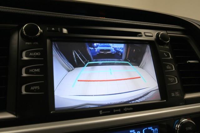 Used Toyota Highlander XLE AWD w/ Navi & rearCam 2018 | Car Revolution. Maple Shade, New Jersey Used Toyota Highlander XLE AWD w/ Navi & rearCam 2018 | Car Revolution. Maple Shade, New Jersey