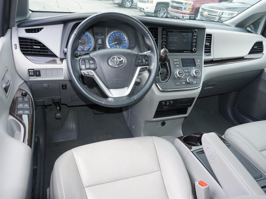 Used Toyota Sienna XLE 7-Passenger Auto Access Seat 2019 | Autouse. Andover, Massachusetts Used Toyota Sienna XLE 7-Passenger Auto Access Seat 2019 | Autouse. Andover, Massachusetts