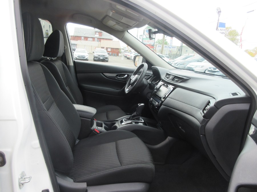 2019 Nissan Rogue FWD SV, available for sale in Linden, New Jersey | Route 27 Auto Mall. Linden, New Jersey 2019 Nissan Rogue FWD SV, available for sale in Linden, New Jersey | Route 27 Auto Mall. Linden, New Jersey