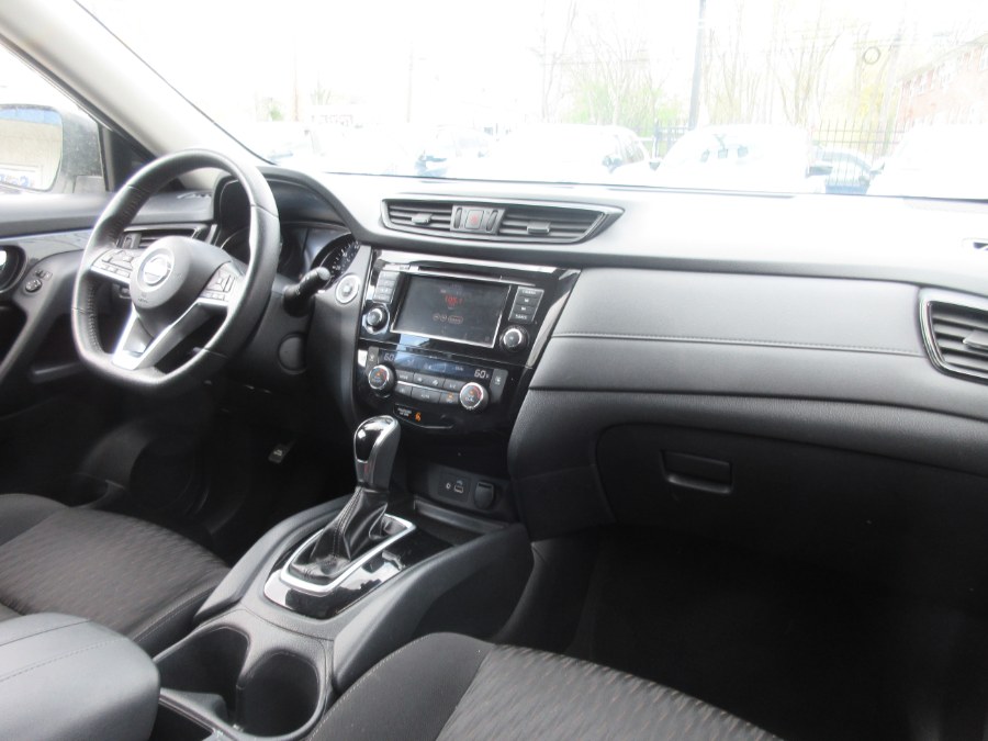 2019 Nissan Rogue FWD SV, available for sale in Linden, New Jersey | Route 27 Auto Mall. Linden, New Jersey 2019 Nissan Rogue FWD SV, available for sale in Linden, New Jersey | Route 27 Auto Mall. Linden, New Jersey