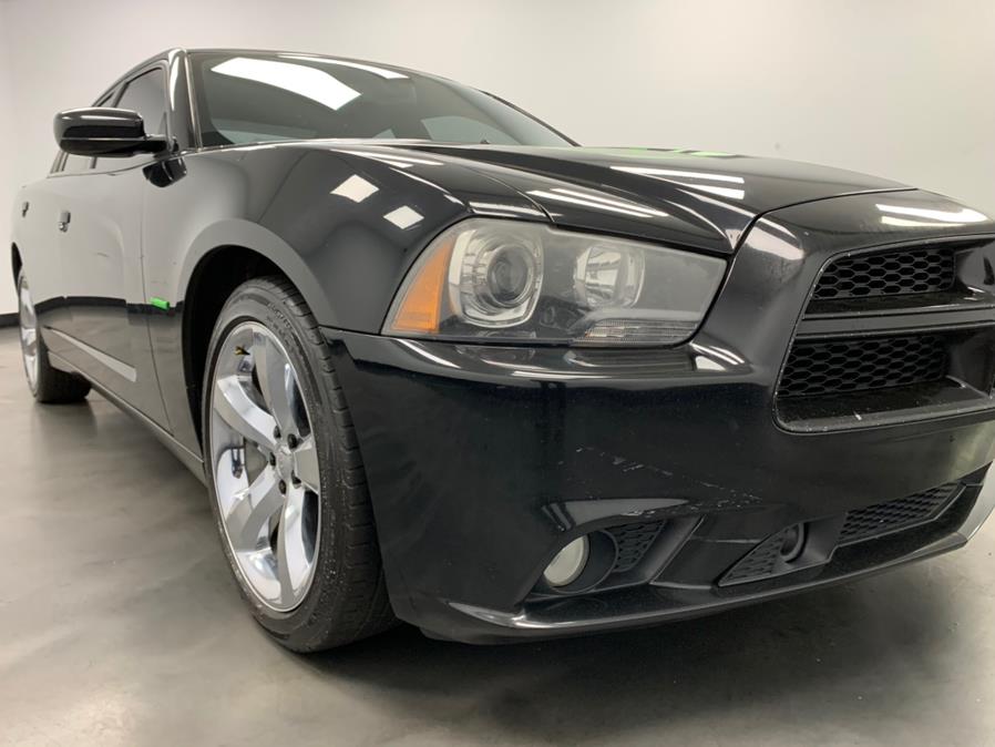 Used Dodge Charger 4dr Sdn RT RWD 2013 | M Auto Group. Elizabeth, New Jersey Used Dodge Charger 4dr Sdn RT RWD 2013 | M Auto Group. Elizabeth, New Jersey
