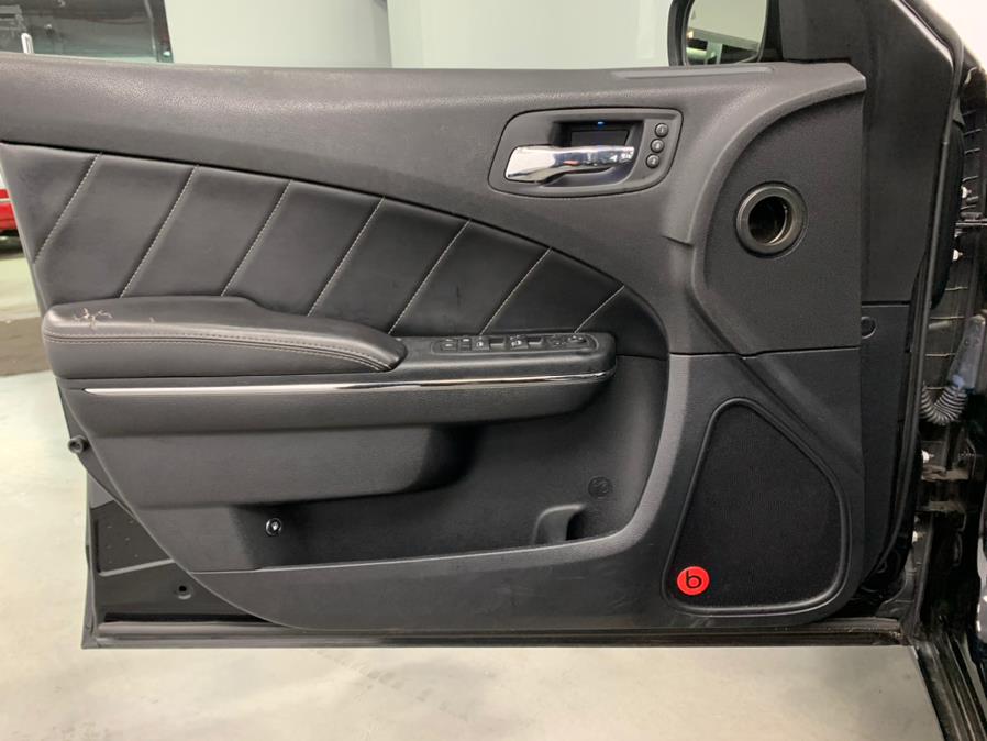 Used Dodge Charger 4dr Sdn RT RWD 2013 | M Auto Group. Elizabeth, New Jersey Used Dodge Charger 4dr Sdn RT RWD 2013 | M Auto Group. Elizabeth, New Jersey
