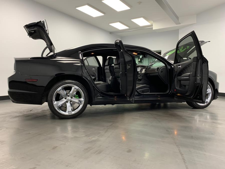 Used Dodge Charger 4dr Sdn RT RWD 2013 | M Auto Group. Elizabeth, New Jersey Used Dodge Charger 4dr Sdn RT RWD 2013 | M Auto Group. Elizabeth, New Jersey