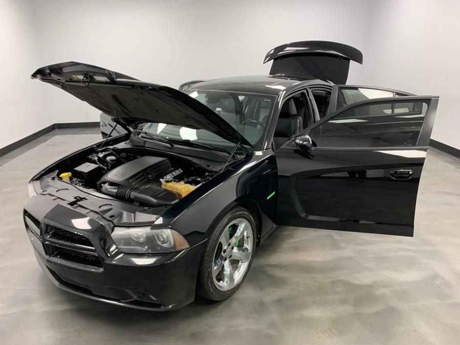 Used Dodge Charger 4dr Sdn RT RWD 2013 | M Auto Group. Elizabeth, New Jersey Used Dodge Charger 4dr Sdn RT RWD 2013 | M Auto Group. Elizabeth, New Jersey