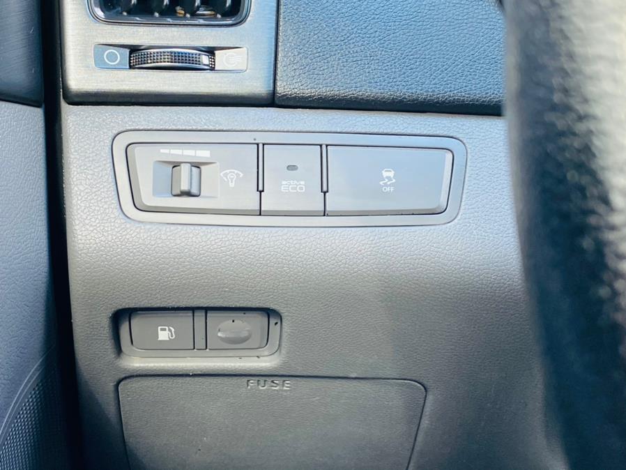 Used Hyundai Sonata 4dr Sdn 2.4L Auto GLS 2012 | Supreme Automotive. New Britain, Connecticut Used Hyundai Sonata 4dr Sdn 2.4L Auto GLS 2012 | Supreme Automotive. New Britain, Connecticut