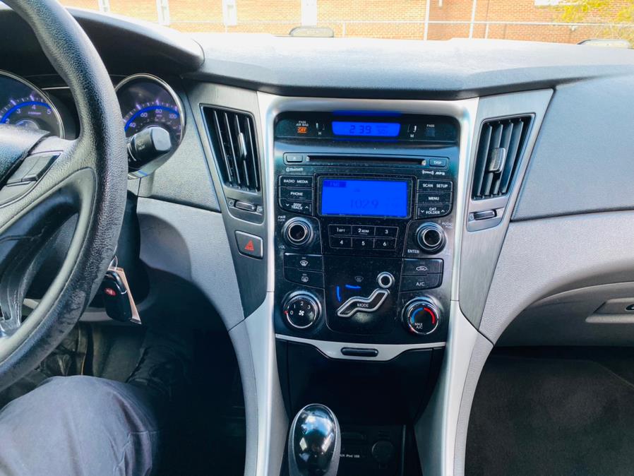 Used Hyundai Sonata 4dr Sdn 2.4L Auto GLS 2012 | Supreme Automotive. New Britain, Connecticut Used Hyundai Sonata 4dr Sdn 2.4L Auto GLS 2012 | Supreme Automotive. New Britain, Connecticut