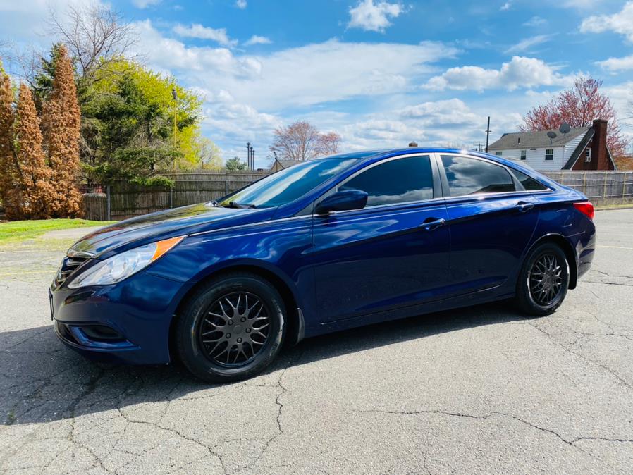 Used Hyundai Sonata 4dr Sdn 2.4L Auto GLS 2012 | Supreme Automotive. New Britain, Connecticut Used Hyundai Sonata 4dr Sdn 2.4L Auto GLS 2012 | Supreme Automotive. New Britain, Connecticut