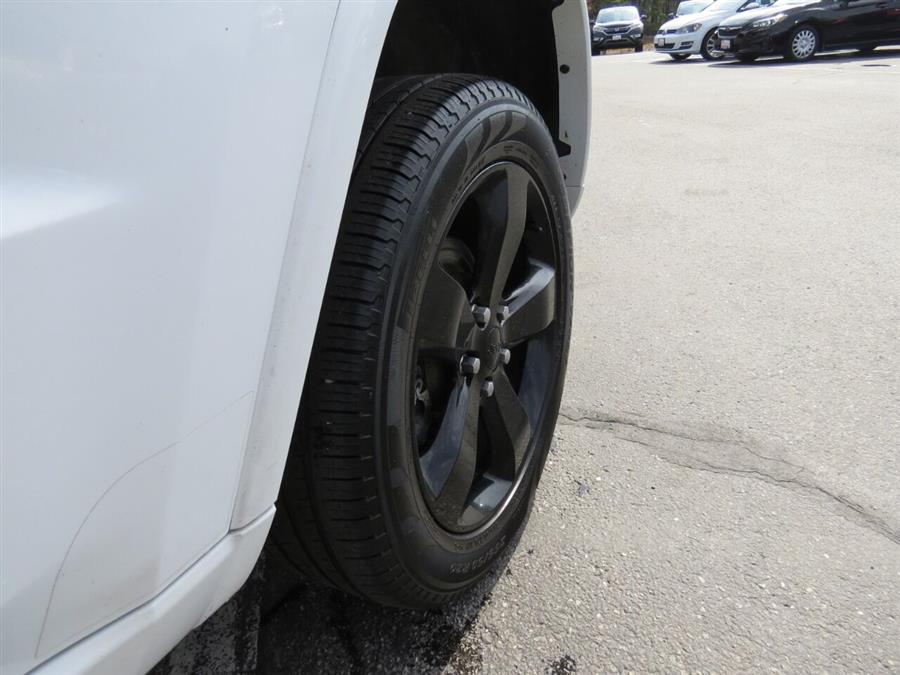 Used Jeep Grand Cherokee Altitude 4x4 4dr SUV 2015 | Lake City Exports Inc. Auburn, Maine Used Jeep Grand Cherokee Altitude 4x4 4dr SUV 2015 | Lake City Exports Inc. Auburn, Maine