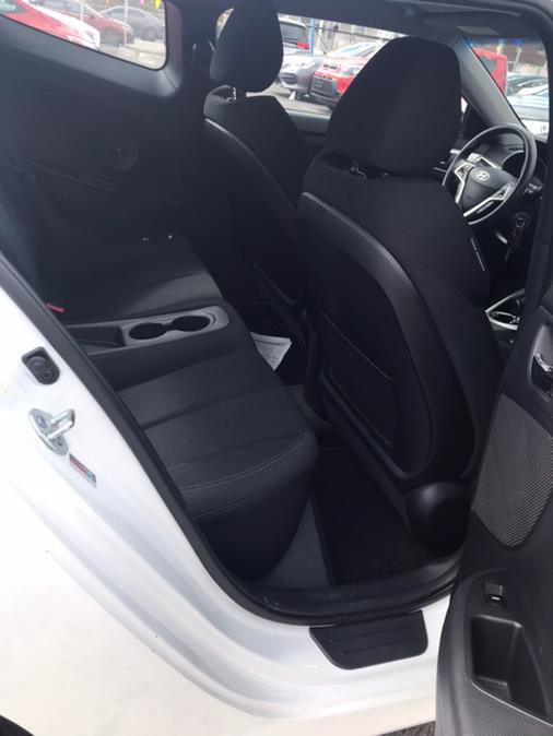 Used Hyundai Veloster Base 3D Coupe 2013 | Affordable Motors Inc. Bridgeport, Connecticut Used Hyundai Veloster Base 3D Coupe 2013 | Affordable Motors Inc. Bridgeport, Connecticut