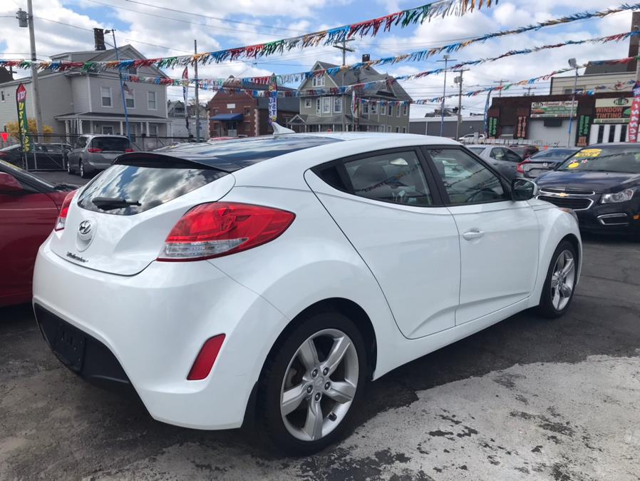 Used Hyundai Veloster Base 3D Coupe 2013 | Affordable Motors Inc. Bridgeport, Connecticut Used Hyundai Veloster Base 3D Coupe 2013 | Affordable Motors Inc. Bridgeport, Connecticut