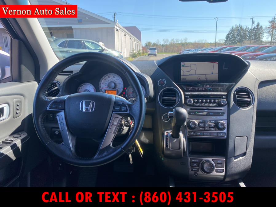2012 Honda Pilot 4WD 4dr Touring w/RES & Navi, available for sale in Manchester, Connecticut | Vernon Auto Sale & Service. Manchester, Connecticut 2012 Honda Pilot 4WD 4dr Touring w/RES & Navi, available for sale in Manchester, Connecticut | Vernon Auto Sale & Service. Manchester, Connecticut