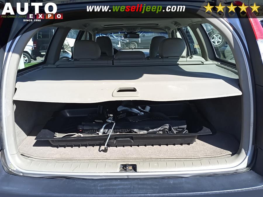 2005 Volvo XC70 2.5L Turbo AWD w/Sunroof, available for sale in Huntington, New York | Auto Expo. Huntington, New York 2005 Volvo XC70 2.5L Turbo AWD w/Sunroof, available for sale in Huntington, New York | Auto Expo. Huntington, New York