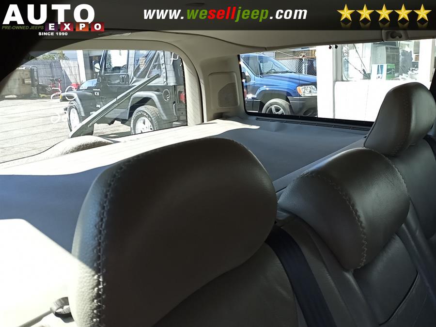 2005 Volvo XC70 2.5L Turbo AWD w/Sunroof, available for sale in Huntington, New York | Auto Expo. Huntington, New York 2005 Volvo XC70 2.5L Turbo AWD w/Sunroof, available for sale in Huntington, New York | Auto Expo. Huntington, New York