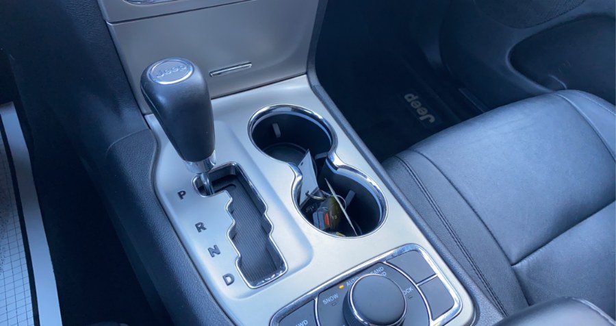 2012 Jeep Grand Cherokee 4WD Limited, available for sale in Waterbury, Connecticut | West End Automotive Center. Waterbury, Connecticut 2012 Jeep Grand Cherokee 4WD Limited, available for sale in Waterbury, Connecticut | West End Automotive Center. Waterbury, Connecticut