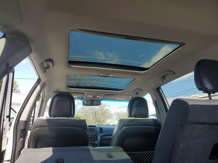 2013 Kia Sorento AWD 4dr V6 SX, available for sale in Springfield, Massachusetts | Absolute Motors Inc. Springfield, Massachusetts 2013 Kia Sorento AWD 4dr V6 SX, available for sale in Springfield, Massachusetts | Absolute Motors Inc. Springfield, Massachusetts