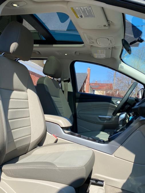 Used Ford Escape 4WD 4dr SE 2013 | Lava Motors 2 Inc. Canton, Connecticut Used Ford Escape 4WD 4dr SE 2013 | Lava Motors 2 Inc. Canton, Connecticut