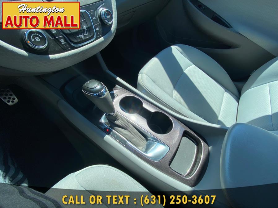 Used Chevrolet Malibu 4dr Sdn LS w/1FL 2017 | Huntington Auto Mall. Huntington Station, New York Used Chevrolet Malibu 4dr Sdn LS w/1FL 2017 | Huntington Auto Mall. Huntington Station, New York