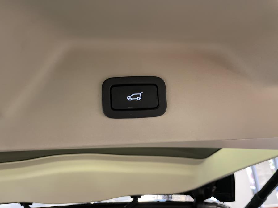 Used Land Rover Range Rover V8 Supercharged LWB 2017 | Signature Auto Sales. Franklin Square, New York Used Land Rover Range Rover V8 Supercharged LWB 2017 | Signature Auto Sales. Franklin Square, New York