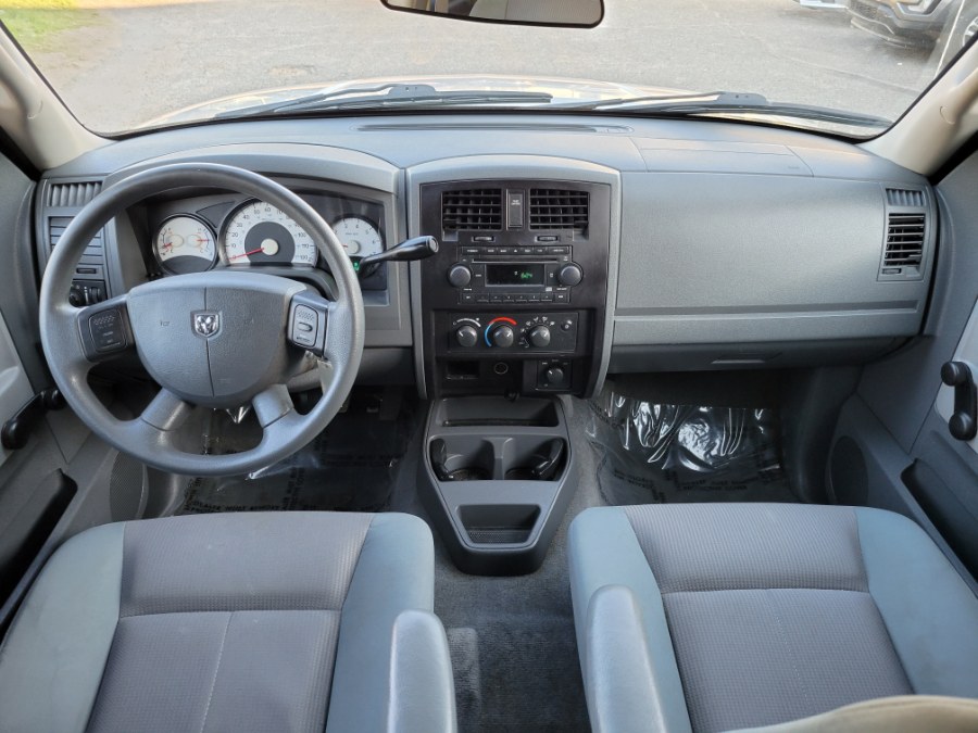2005 Dodge Dakota 4dr Crew Cab 131" WB 4WD ST, available for sale in East Windsor, Connecticut | Toro Auto. East Windsor, Connecticut 2005 Dodge Dakota 4dr Crew Cab 131" WB 4WD ST, available for sale in East Windsor, Connecticut | Toro Auto. East Windsor, Connecticut