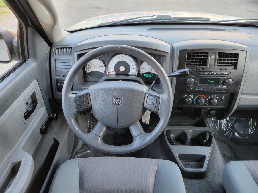 2005 Dodge Dakota 4dr Crew Cab 131" WB 4WD ST, available for sale in East Windsor, Connecticut | Toro Auto. East Windsor, Connecticut 2005 Dodge Dakota 4dr Crew Cab 131" WB 4WD ST, available for sale in East Windsor, Connecticut | Toro Auto. East Windsor, Connecticut