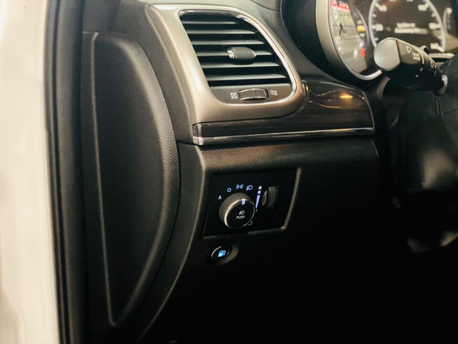 Used Jeep Grand Cherokee Overland 4x4 2018 | Luxury Motor Club. Franklin Square, New York Used Jeep Grand Cherokee Overland 4x4 2018 | Luxury Motor Club. Franklin Square, New York