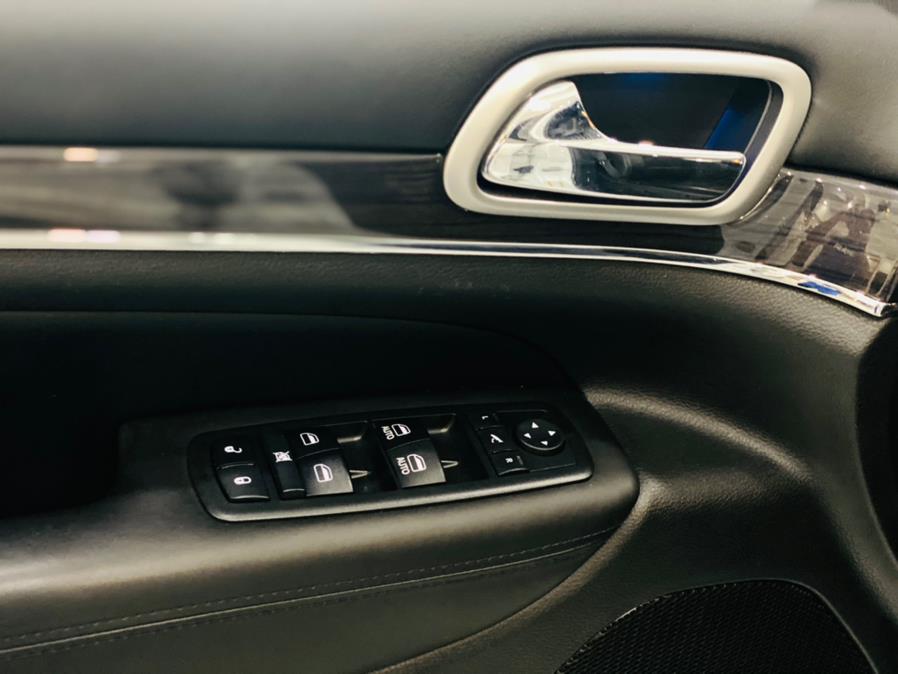 Used Jeep Grand Cherokee Overland 4x4 2018 | Luxury Motor Club. Franklin Square, New York Used Jeep Grand Cherokee Overland 4x4 2018 | Luxury Motor Club. Franklin Square, New York