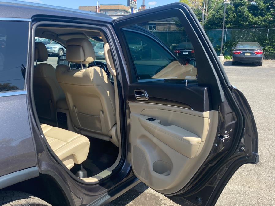 2016 Jeep Grand Cherokee 4WD 4dr Limited, available for sale in Irvington , New Jersey | Auto Haus of Irvington Corp. Irvington , New Jersey 2016 Jeep Grand Cherokee 4WD 4dr Limited, available for sale in Irvington , New Jersey | Auto Haus of Irvington Corp. Irvington , New Jersey