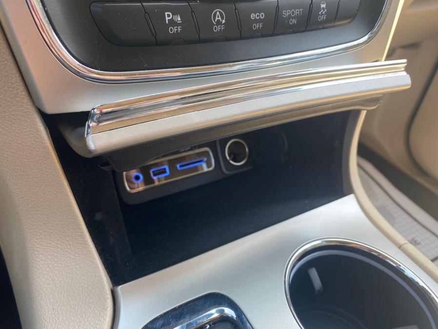 2016 Jeep Grand Cherokee 4WD 4dr Limited, available for sale in Irvington , New Jersey | Auto Haus of Irvington Corp. Irvington , New Jersey 2016 Jeep Grand Cherokee 4WD 4dr Limited, available for sale in Irvington , New Jersey | Auto Haus of Irvington Corp. Irvington , New Jersey