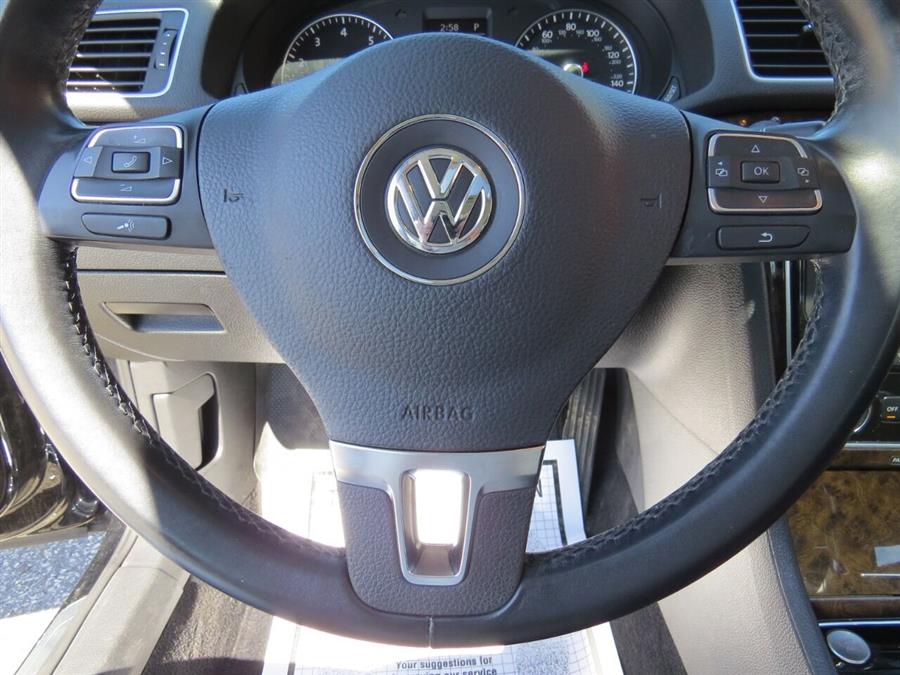 Used Volkswagen Passat 1.8T SEL Premium PZEV 4dr Sedan 6A 2014 | Lake City Exports Inc. Auburn, Maine Used Volkswagen Passat 1.8T SEL Premium PZEV 4dr Sedan 6A 2014 | Lake City Exports Inc. Auburn, Maine