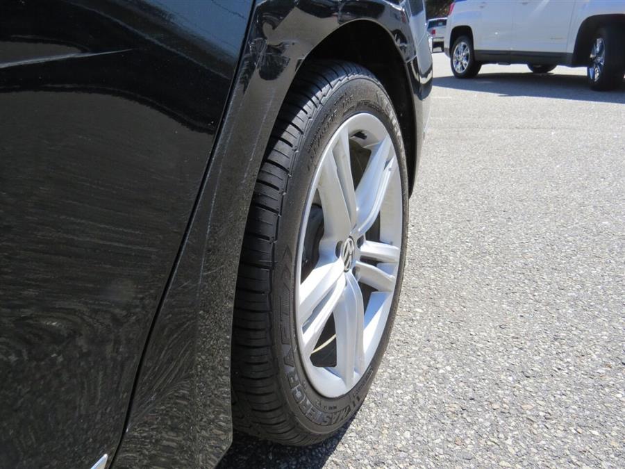 Used Volkswagen Passat 1.8T SEL Premium PZEV 4dr Sedan 6A 2014 | Lake City Exports Inc. Auburn, Maine Used Volkswagen Passat 1.8T SEL Premium PZEV 4dr Sedan 6A 2014 | Lake City Exports Inc. Auburn, Maine