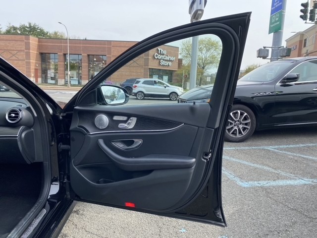 Used Mercedes-Benz E-Class E 300 4MATIC Sedan 2018 | Apex Westchester Used Vehicles. White Plains, New York Used Mercedes-Benz E-Class E 300 4MATIC Sedan 2018 | Apex Westchester Used Vehicles. White Plains, New York