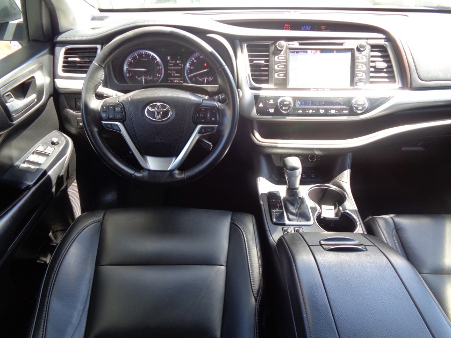 Used Toyota Highlander AWD XLE 2018 | Top Speed Motors LLC. Jamaica, New York Used Toyota Highlander AWD XLE 2018 | Top Speed Motors LLC. Jamaica, New York