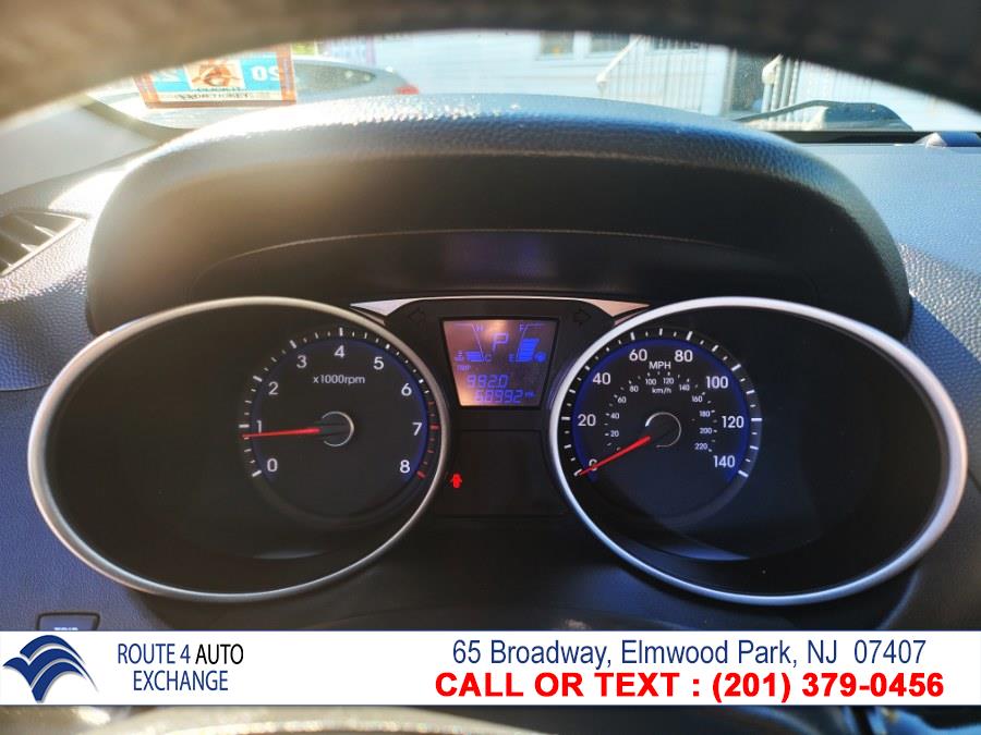 Used Hyundai Tucson FWD 4dr Auto GLS PZEV 2013 | Route 4 Auto Exchange. Elmwood Park, New Jersey Used Hyundai Tucson FWD 4dr Auto GLS PZEV 2013 | Route 4 Auto Exchange. Elmwood Park, New Jersey
