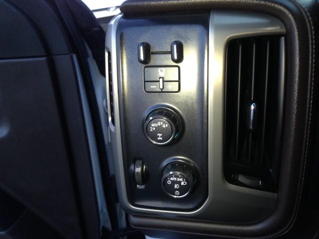 Used GMC Sierra 1500 Denali 4WD w/ Navi, RES & rearCam 2017 | Car Revolution. Maple Shade, New Jersey Used GMC Sierra 1500 Denali 4WD w/ Navi, RES & rearCam 2017 | Car Revolution. Maple Shade, New Jersey