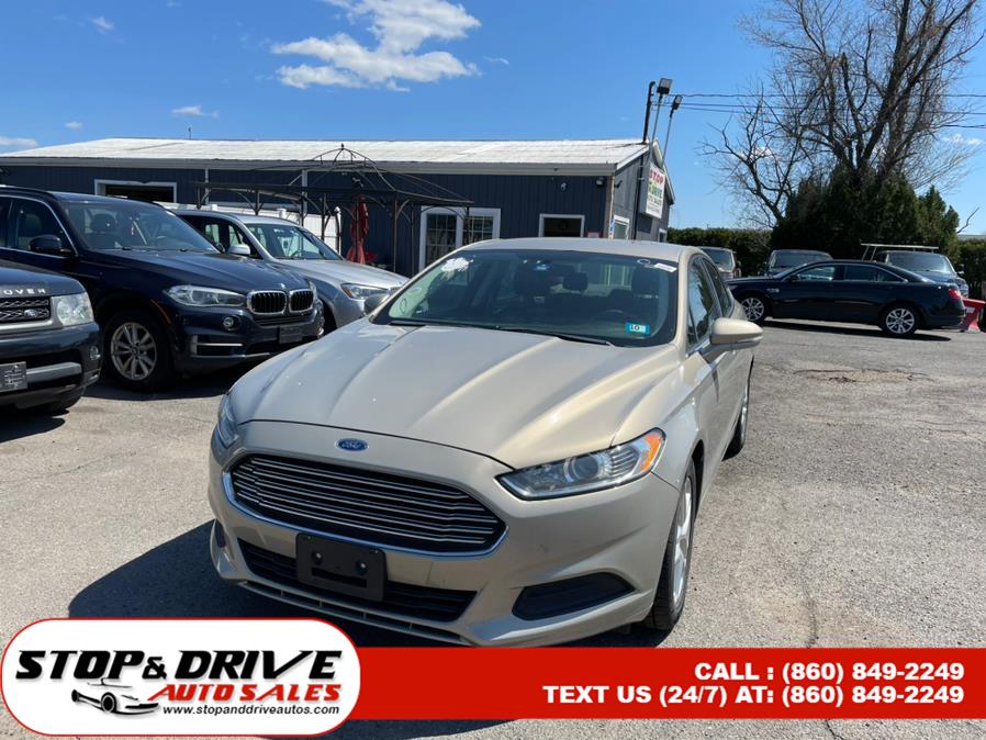 2015 Ford Fusion 4dr Sdn SE FWD, available for sale in East Windsor, Connecticut | Stop & Drive Auto Sales. East Windsor, Connecticut