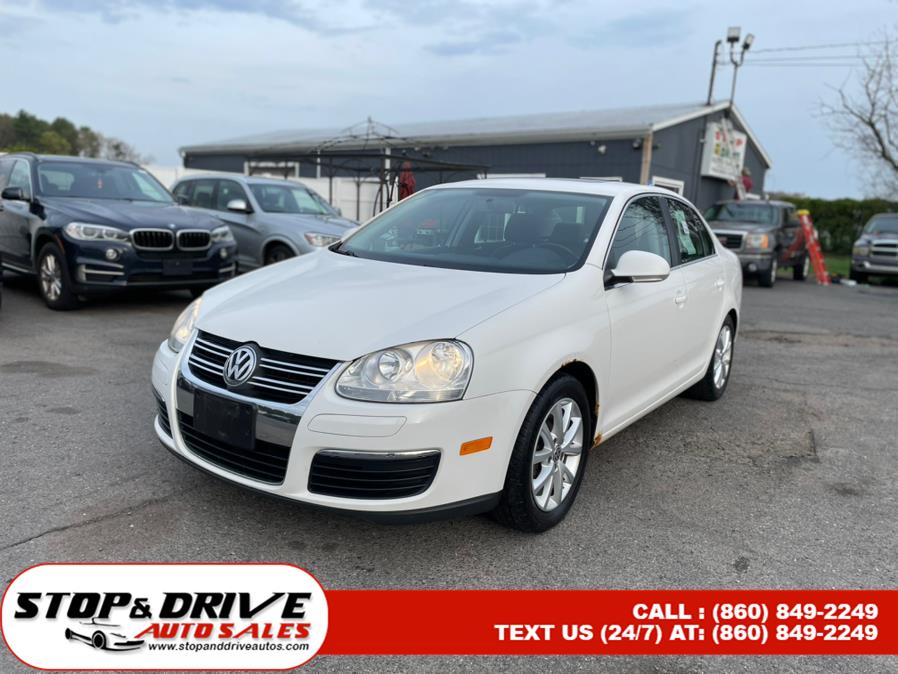 2010 Volkswagen Jetta Sedan 4dr Auto SE PZEV *Ltd Avail*, available for sale in East Windsor, Connecticut | Stop & Drive Auto Sales. East Windsor, Connecticut