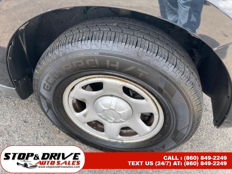 2008 Ford Escape 4WD 4dr I4 Auto XLS, available for sale in East Windsor, Connecticut | Stop & Drive Auto Sales. East Windsor, Connecticut 2008 Ford Escape 4WD 4dr I4 Auto XLS, available for sale in East Windsor, Connecticut | Stop & Drive Auto Sales. East Windsor, Connecticut