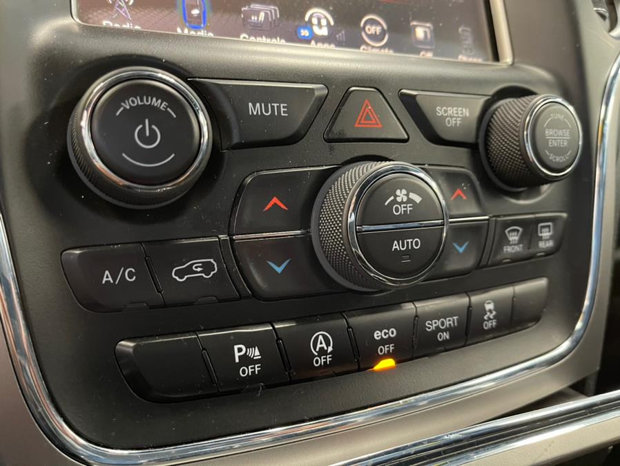 Used Jeep Grand Cherokee Altitude 4x4 *Ltd Avail* 2017 | 5 Towns Drive. Inwood, New York Used Jeep Grand Cherokee Altitude 4x4 *Ltd Avail* 2017 | 5 Towns Drive. Inwood, New York