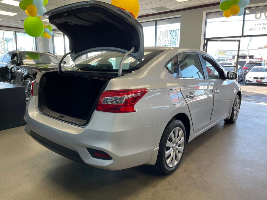 Used Nissan Sentra SV SV CVT 2017 | 5 Towns Drive. Inwood, New York Used Nissan Sentra SV SV CVT 2017 | 5 Towns Drive. Inwood, New York