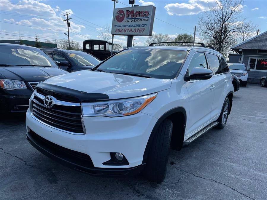 2014 Toyota Highlander XLE AWD 4dr SUV, available for sale in Framingham, Massachusetts | Mass Auto Exchange. Framingham, Massachusetts